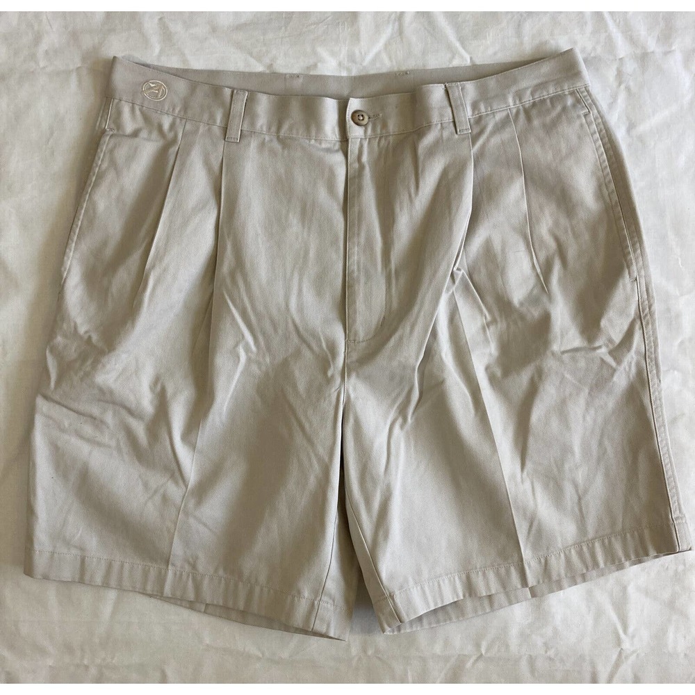 Disney Khaki Beige Cotton Casual Flat Chino Shorts Mens 36 Raised Embroidery